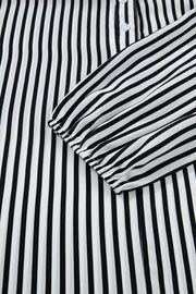 Striped Half Sleeve Button-up Shirt in Black, fit detail