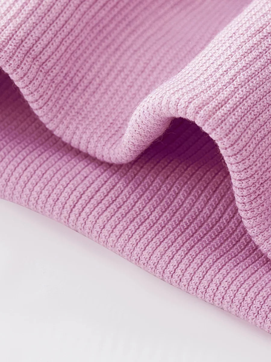 Dusty pink ribbed crew neck sweatshirt fabric detail
