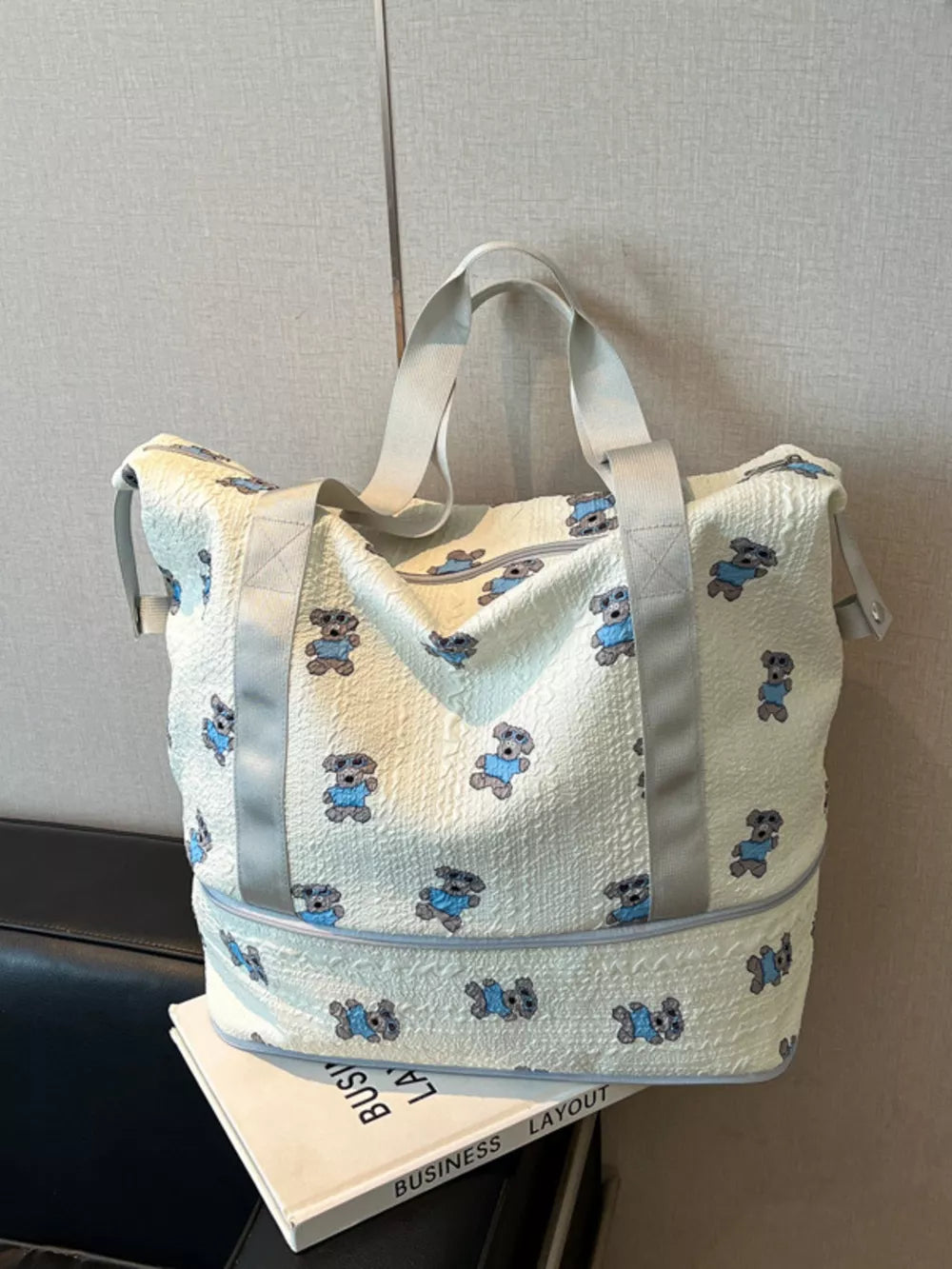 Charming Teddy Bear Print Travel Bag