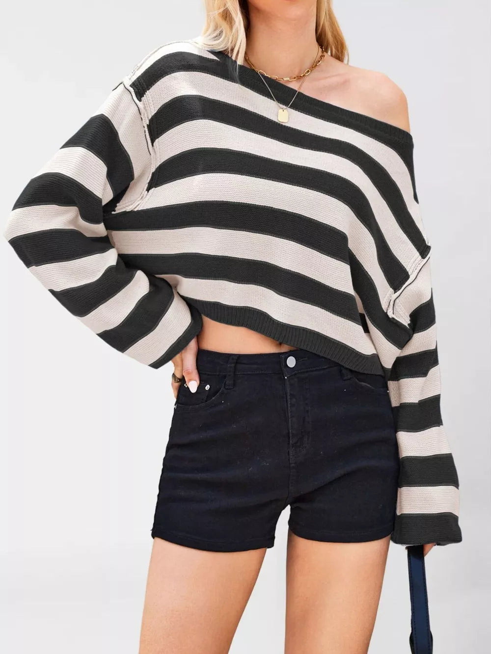 Black pullover sweater