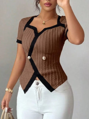 Brown ribbed t-shirt with black contrast trim and button detail.