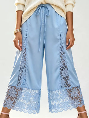 Lace Trim Wide-leg Cropped Pants in White, model styling view
