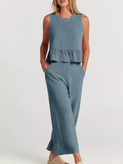 Ruffled Hem Sleeveless Top And Wide-leg Pants Set Plus Size in Black, close-up detail