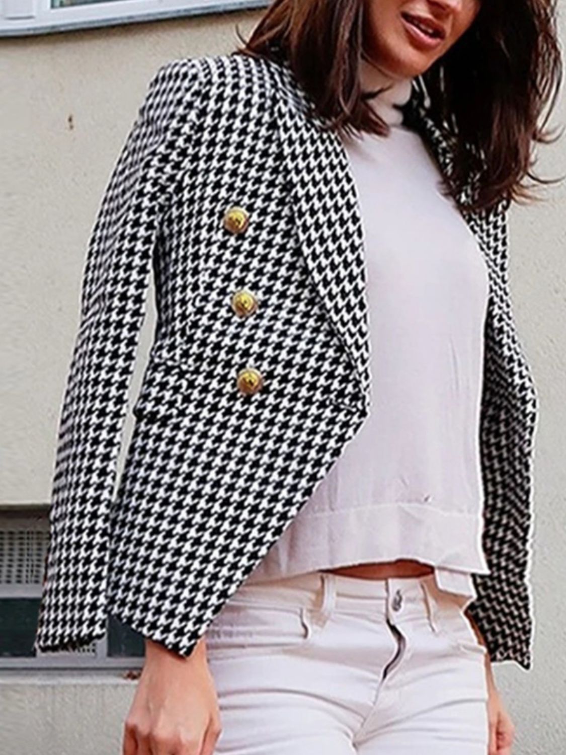 Houndstooth double-breasted blazer with gold buttons and collar
