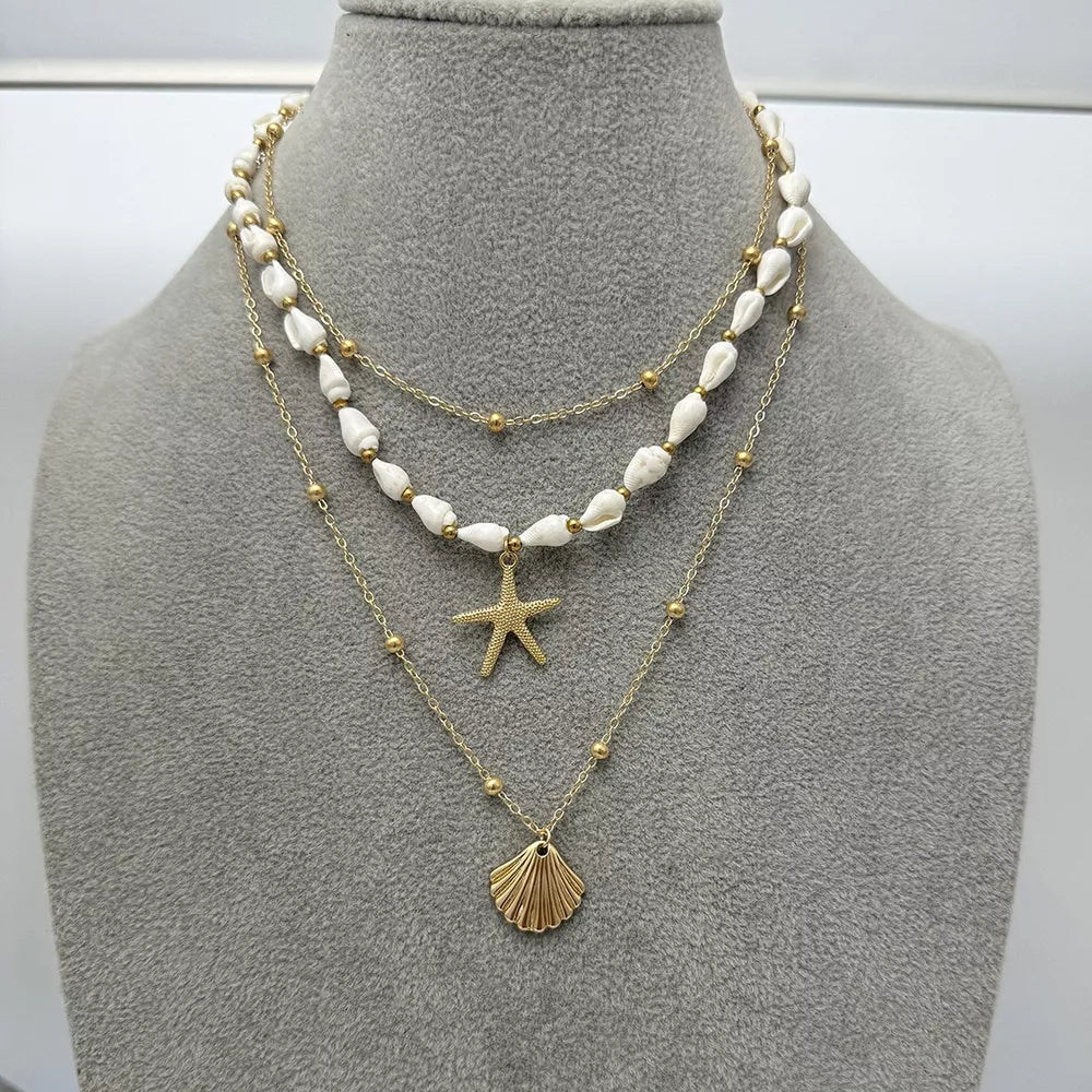 18k Gold-plated Bohemian Seashell Layered Necklace in Gold, close-up detail