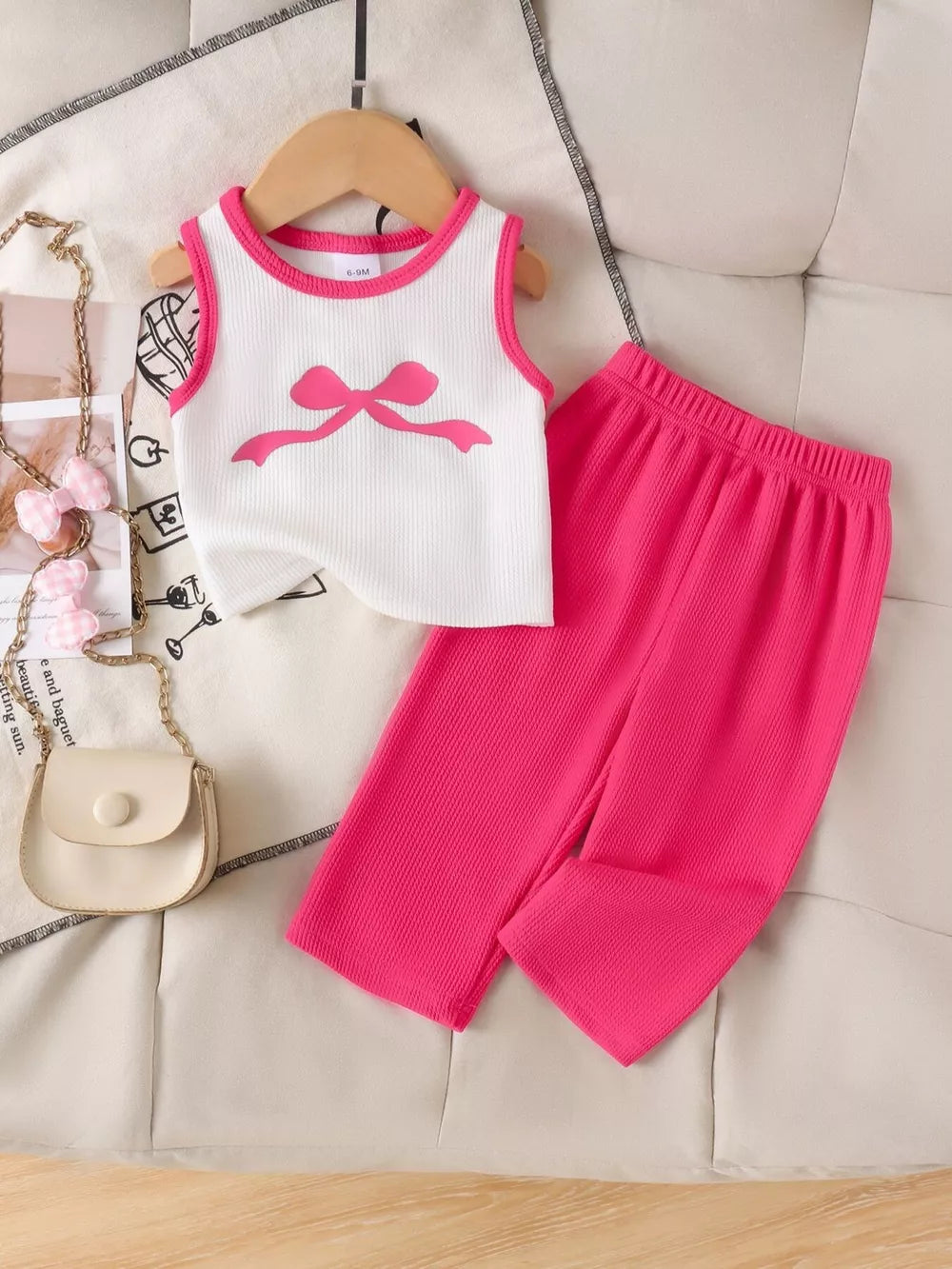 Children's Ribbed Bow Tank Top And Pants Set in 玫红色, fabric detail